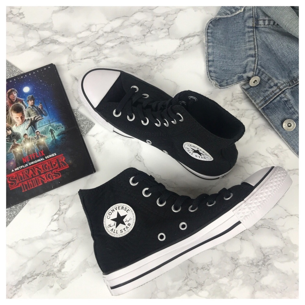 Converse All Star Women’s Hi Top Sneakers Size 5